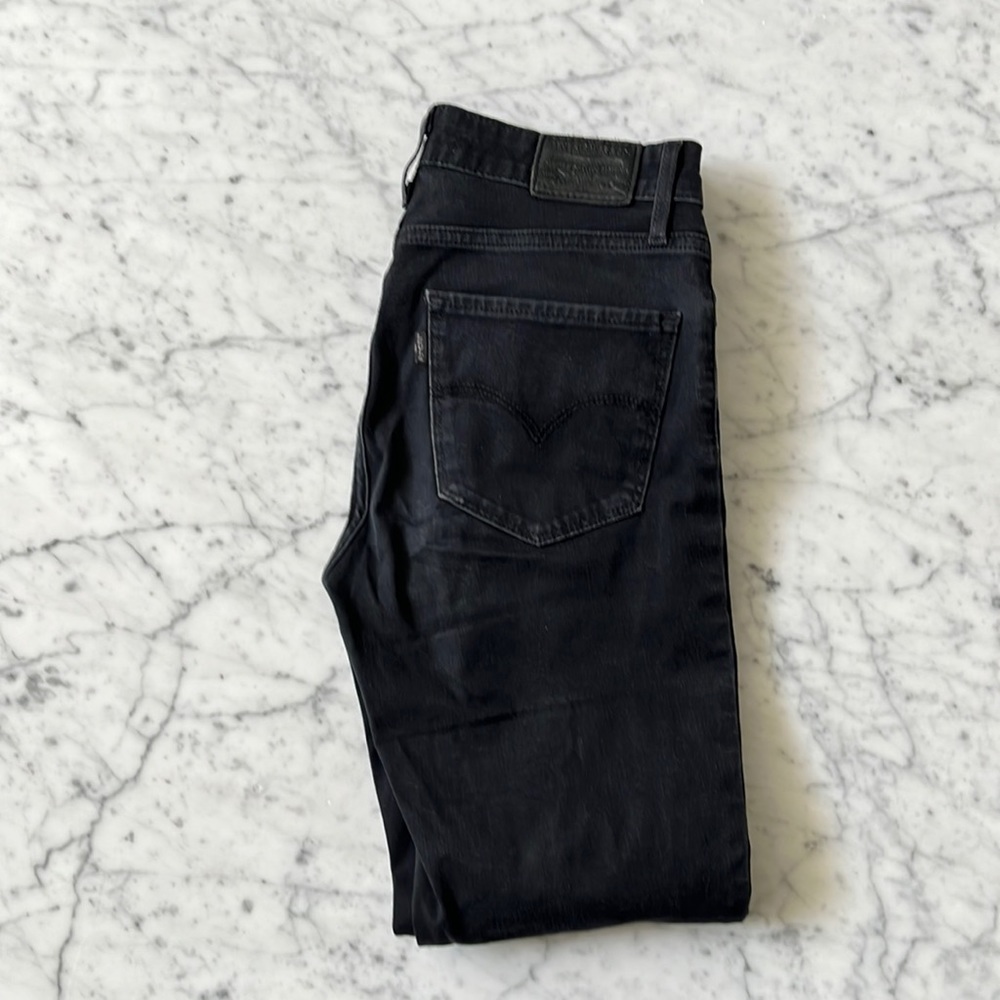 Women’s Levi Jeans Black Size 26